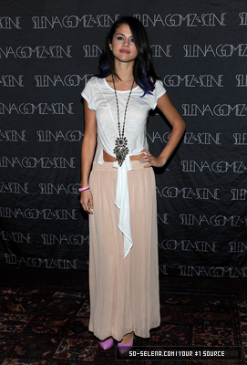 normal_014 - 20 01 2012 - Selena Gomes 2nd Annual Charity Concert To Benefit UNICEF