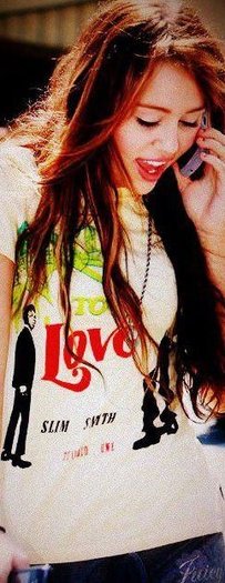 305298_101059493342244_100003145802814_4562_1071493804_n - miley-cyrus 1