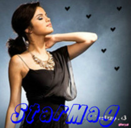 49361107_HOMEXPXBT - Selena Gomez