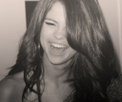 56938854_EYHPRQM2 - Selena Gomez