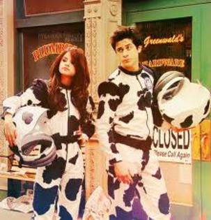 images - Alex Russo