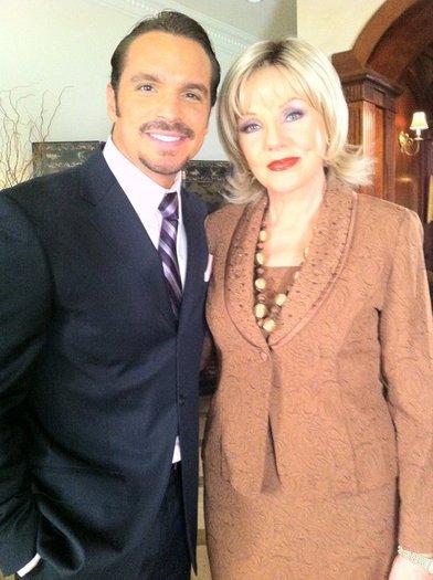 189465_206990662645883_116343941710556_811357_199922_n