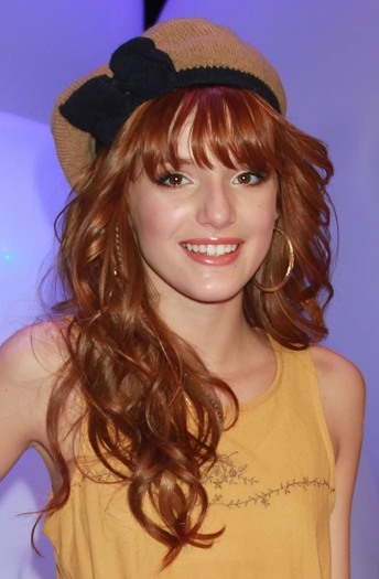 meebomedia.blogspot.com_Bella_Thorne (15)