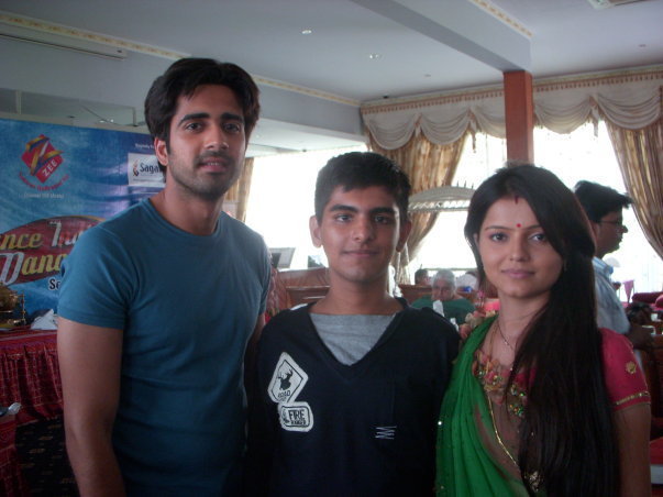 13978357_TAGUAMUTU - Dev si Radhika