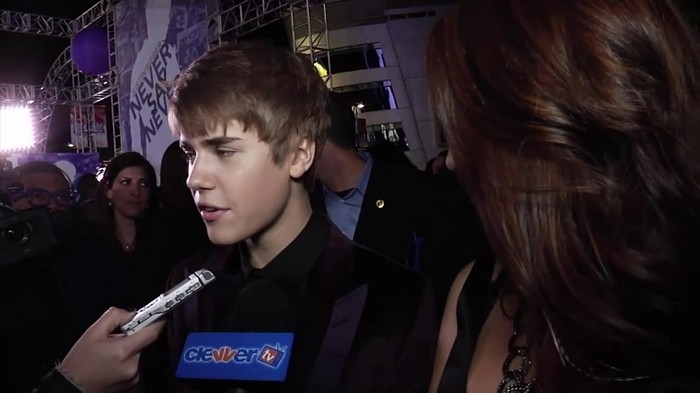 Debby Ryan Meets Justin Bieber At Never Say Never Movie Premiere 0993