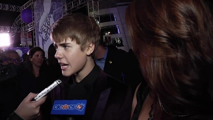 Debby Ryan Meets Justin Bieber At Never Say Never Movie Premiere 0994