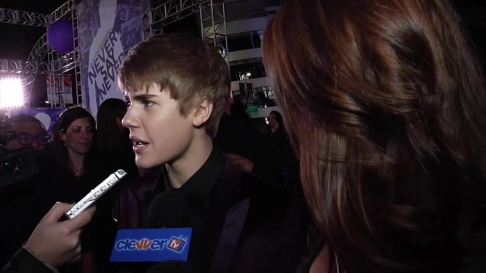 Debby Ryan Meets Justin Bieber At Never Say Never Movie Premiere 0997