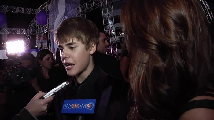 Debby Ryan Meets Justin Bieber At Never Say Never Movie Premiere 1008 - Debby - Ryan - Meets - Justin - Bieber - At - Never - Say - Never - Movie - Premiere - Part - 03