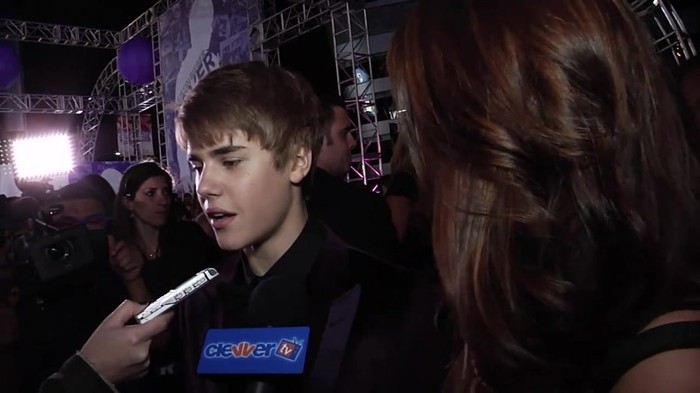 Debby Ryan Meets Justin Bieber At Never Say Never Movie Premiere 1010
