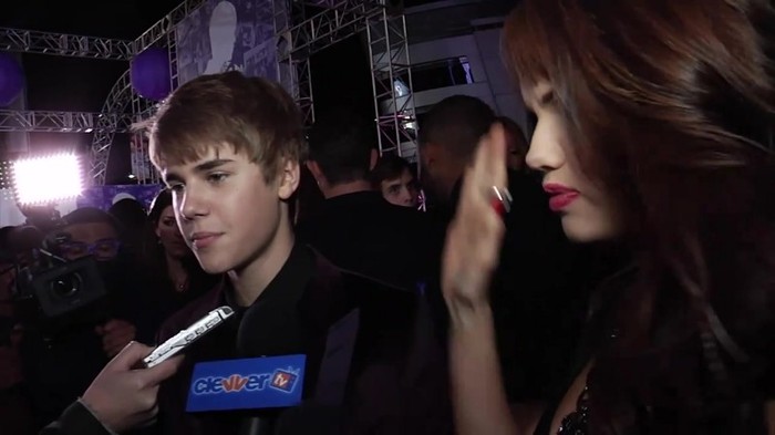 Debby Ryan Meets Justin Bieber At Never Say Never Movie Premiere 1021 - Debby - Ryan - Meets - Justin - Bieber - At - Never - Say - Never - Movie - Premiere - Part - 03