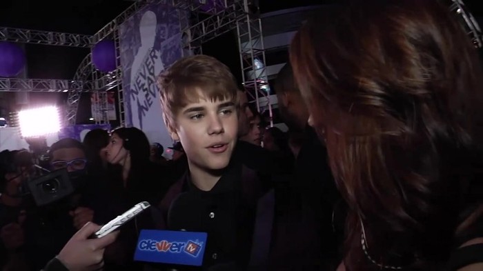Debby Ryan Meets Justin Bieber At Never Say Never Movie Premiere 1028