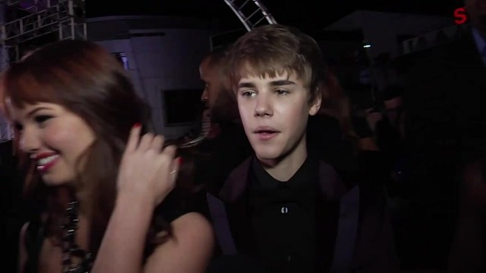 Debby Ryan Meets Justin Bieber At Never Say Never Movie Premiere 1042