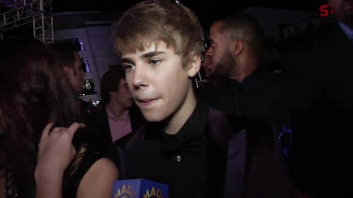 Debby Ryan Meets Justin Bieber At Never Say Never Movie Premiere 1047