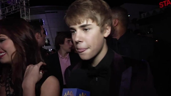 Debby Ryan Meets Justin Bieber At Never Say Never Movie Premiere 1048