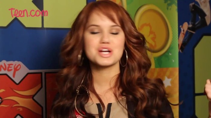 Debby Ryan Discovered Justin Bieber First! 123