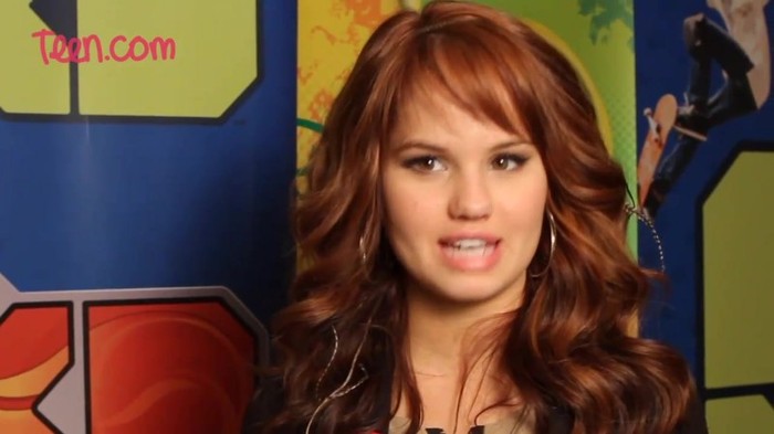 Debby Ryan Discovered Justin Bieber First! 200