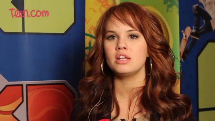 Debby Ryan Discovered Justin Bieber First! 222