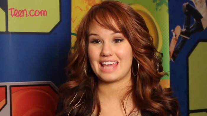 Debby Ryan Discovered Justin Bieber First! 354