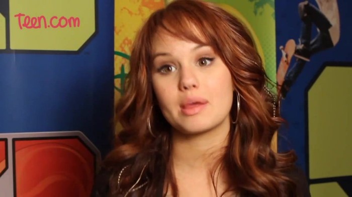 Debby Ryan Discovered Justin Bieber First! 387