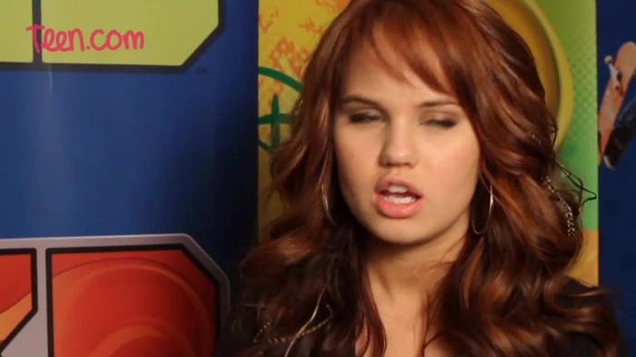 Debby Ryan Discovered Justin Bieber First! 567