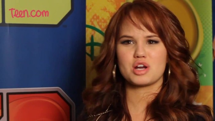 Debby Ryan Discovered Justin Bieber First! 577