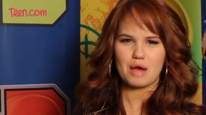Debby Ryan Discovered Justin Bieber First! 586