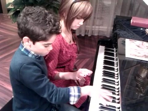 Debby Ryan gives Cameron a quick piano lesson 134