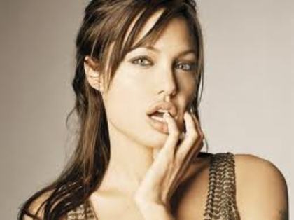 images (18) - Angelina Jolie