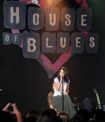 395637_287102481345428_119049044817440_704633_829620257_n