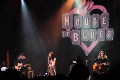 400314_287102511345425_119049044817440_704634_1570869884_n