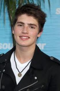 gk1 - Gregg Sulkin