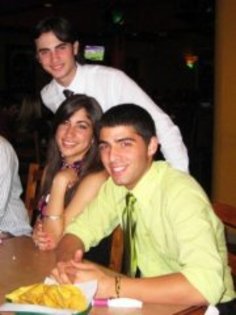 27232_102706086436812_100000922639536_22188_884546_a - Jason Canela