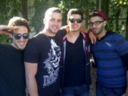 297108_262689480449653_119293204789282_795853_2016980482_a - Jason Canela