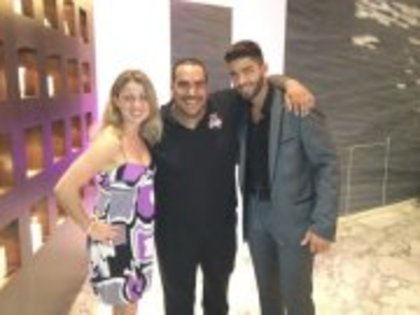 374784_255518734500061_119293204789282_772416_1640460957_a - Jason Canela