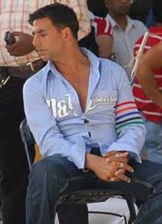 images (2) - Akshay Kumar