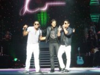 26092_107566442607820_100000633933307_127150_5858961_a - Jason Canela