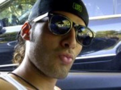 379009_272422269483778_271738429552162_780525_182053619_a - Jason Canela