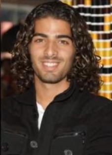 393190_272420729483932_271738429552162_780482_1205032405_a - Jason Canela