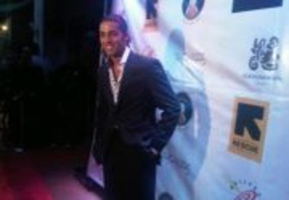 404421_272422409483764_271738429552162_780526_227367421_a - Jason Canela