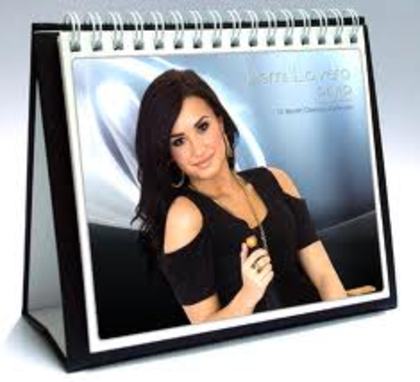 images - calendar demi lovatooooooooooooo