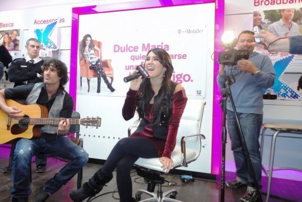 dulce-maria-en-chicago-45_590x395