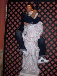 58564_103601503037275_100001622771672_25236_697801_a - Jason Canela