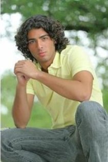 62925_103603276370431_100001622771672_25242_5870090_a - Jason Canela