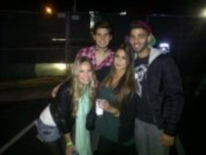 382946_189101877855359_100002666438109_319955_1807228977_a - Jason Canela