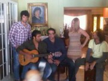 185297_161677900573726_159581520783364_323475_5083687_a - Jason Canela