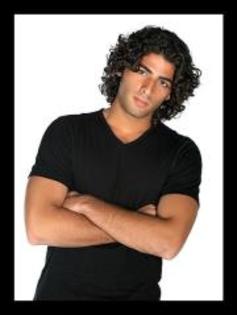 384692_214107815330734_159581520783364_467923_1527721817_a - Jason Canela