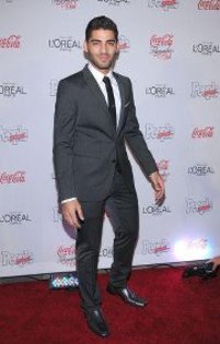 388428_214107618664087_159581520783364_467921_621841610_a - Jason Canela
