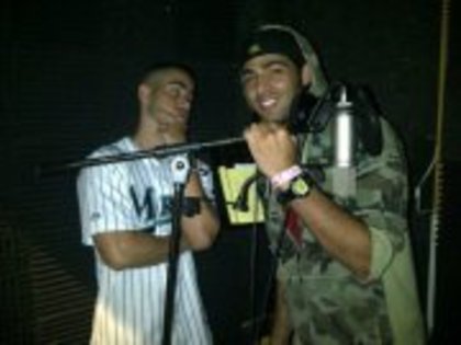 314464_267716653266987_192909200747733_734567_856658998_a - Jason Canela