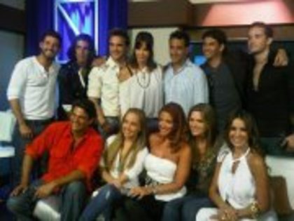 316251_276065989098720_192909200747733_763085_983405783_a - Jason Canela