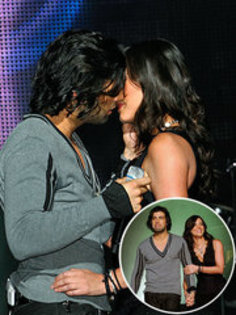 25014_115995318430073_115706725125599_173123_4793409_a